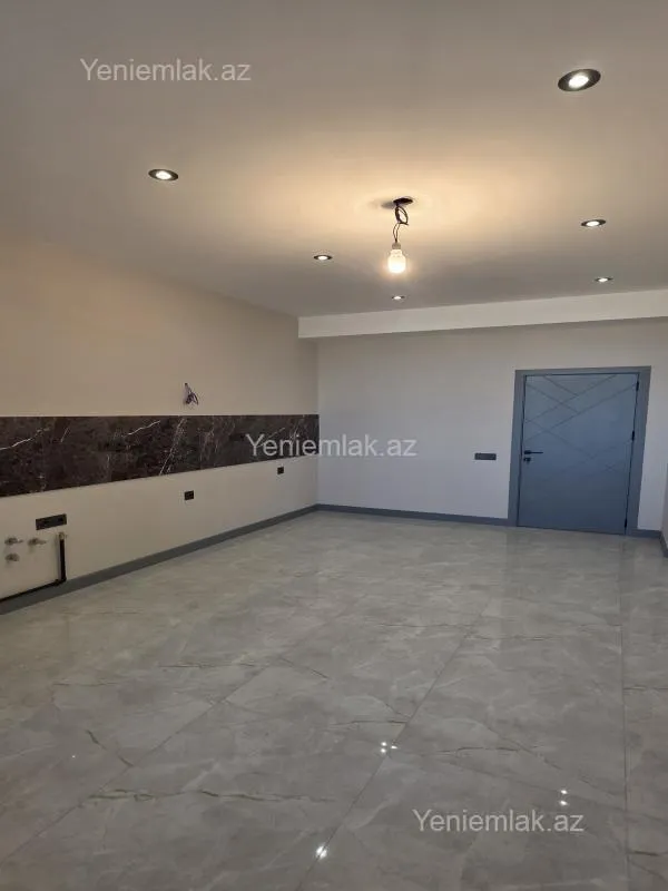 Satılır 3 otaqlı yeni tikili 140 m²