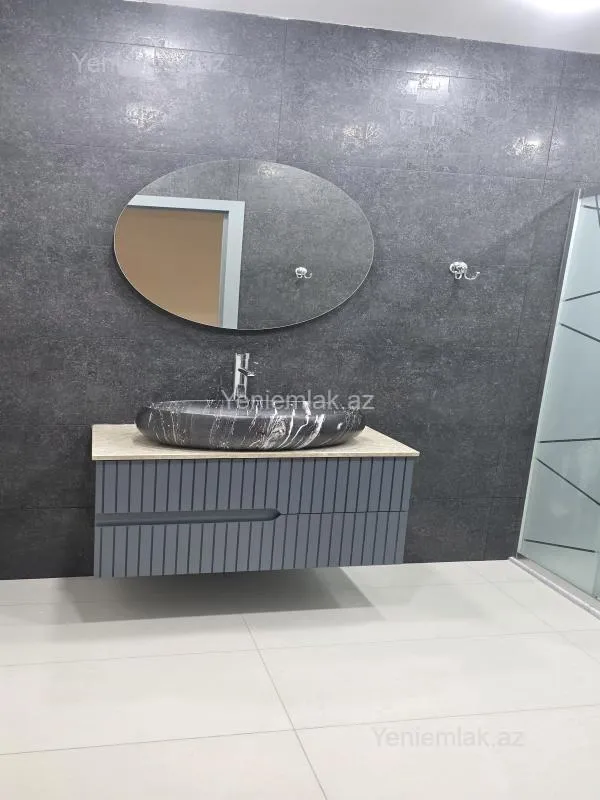 Satılır 3 otaqlı yeni tikili 140 m²