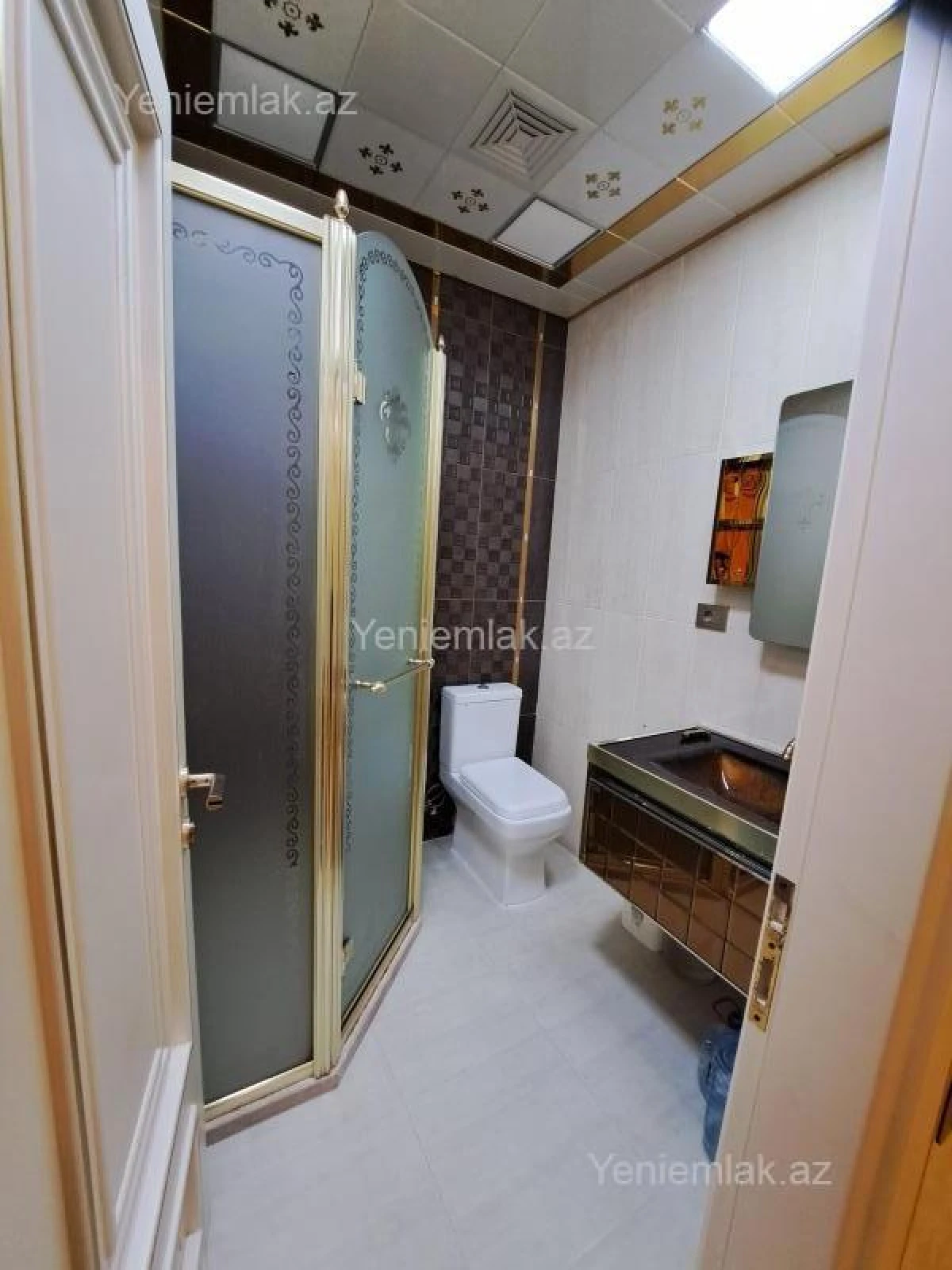 Satılır 3 otaqlı yeni tikili 70 m²