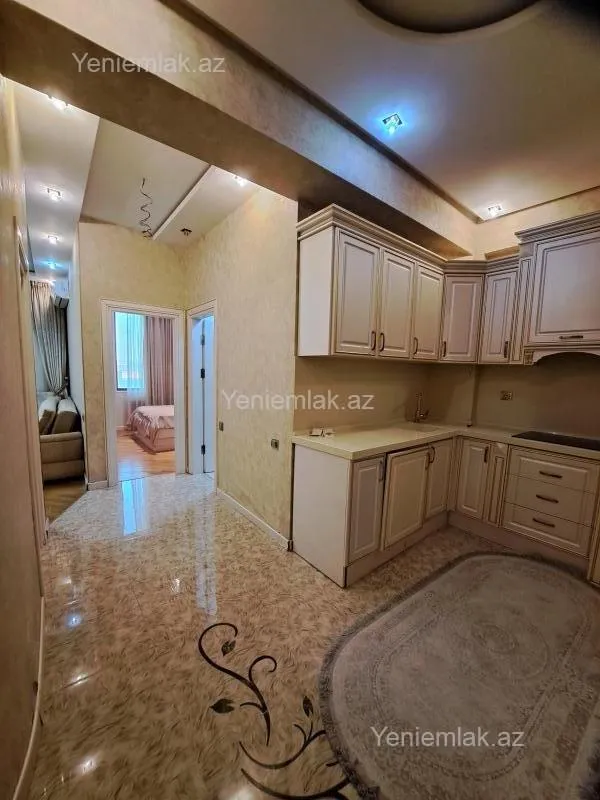 Satılır 3 otaqlı yeni tikili 70 m²