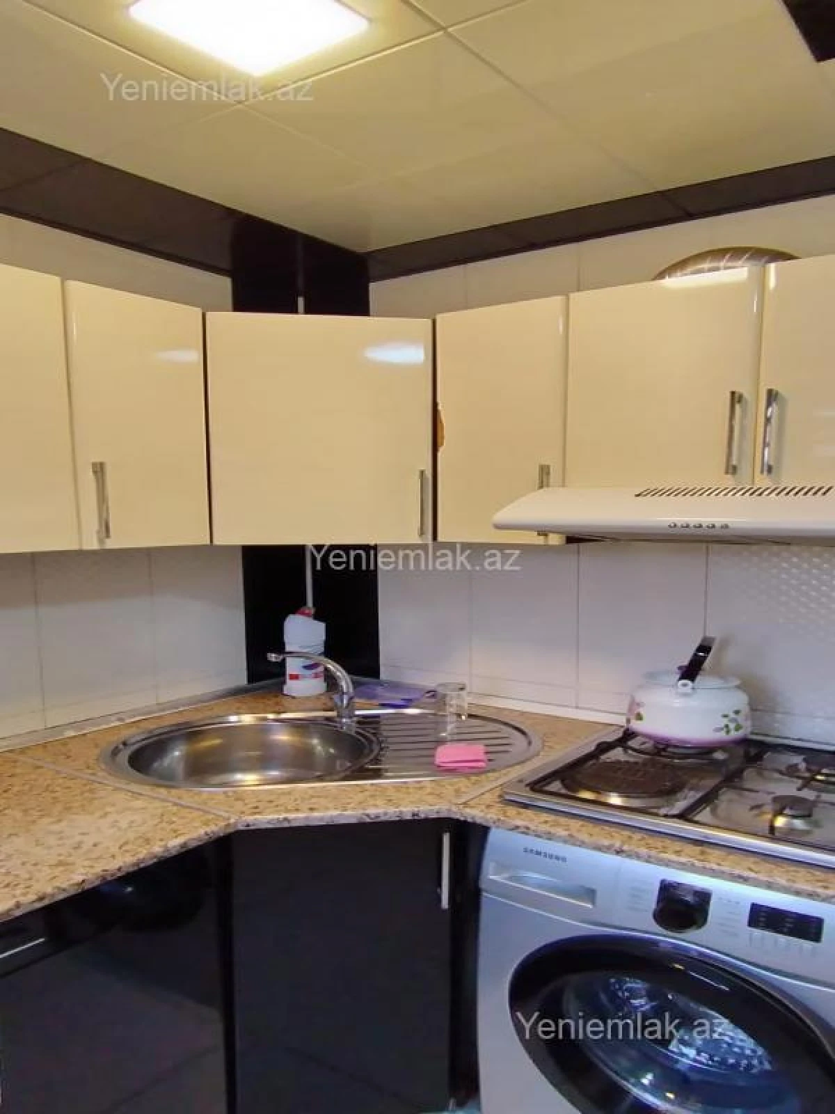 Satılır 3 otaqlı köhnə tikili 67 m²