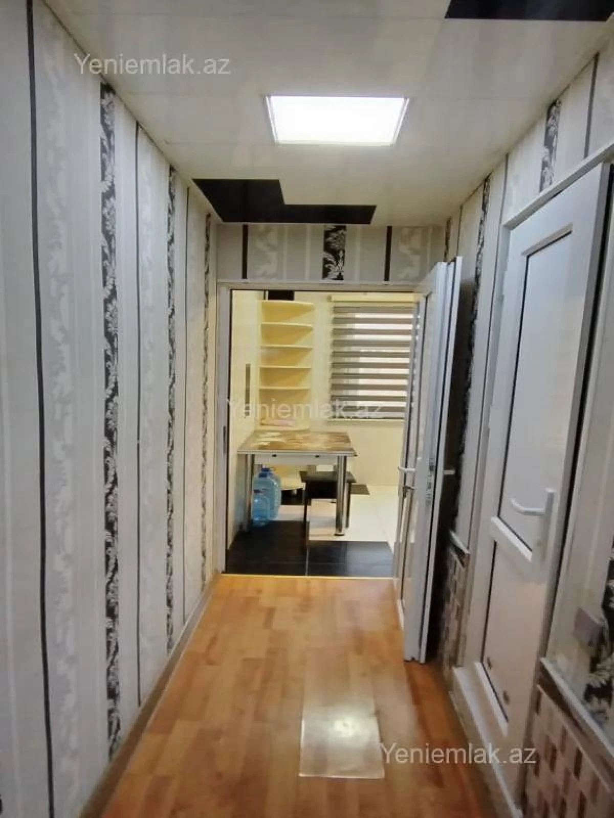 Satılır 3 otaqlı köhnə tikili 67 m²