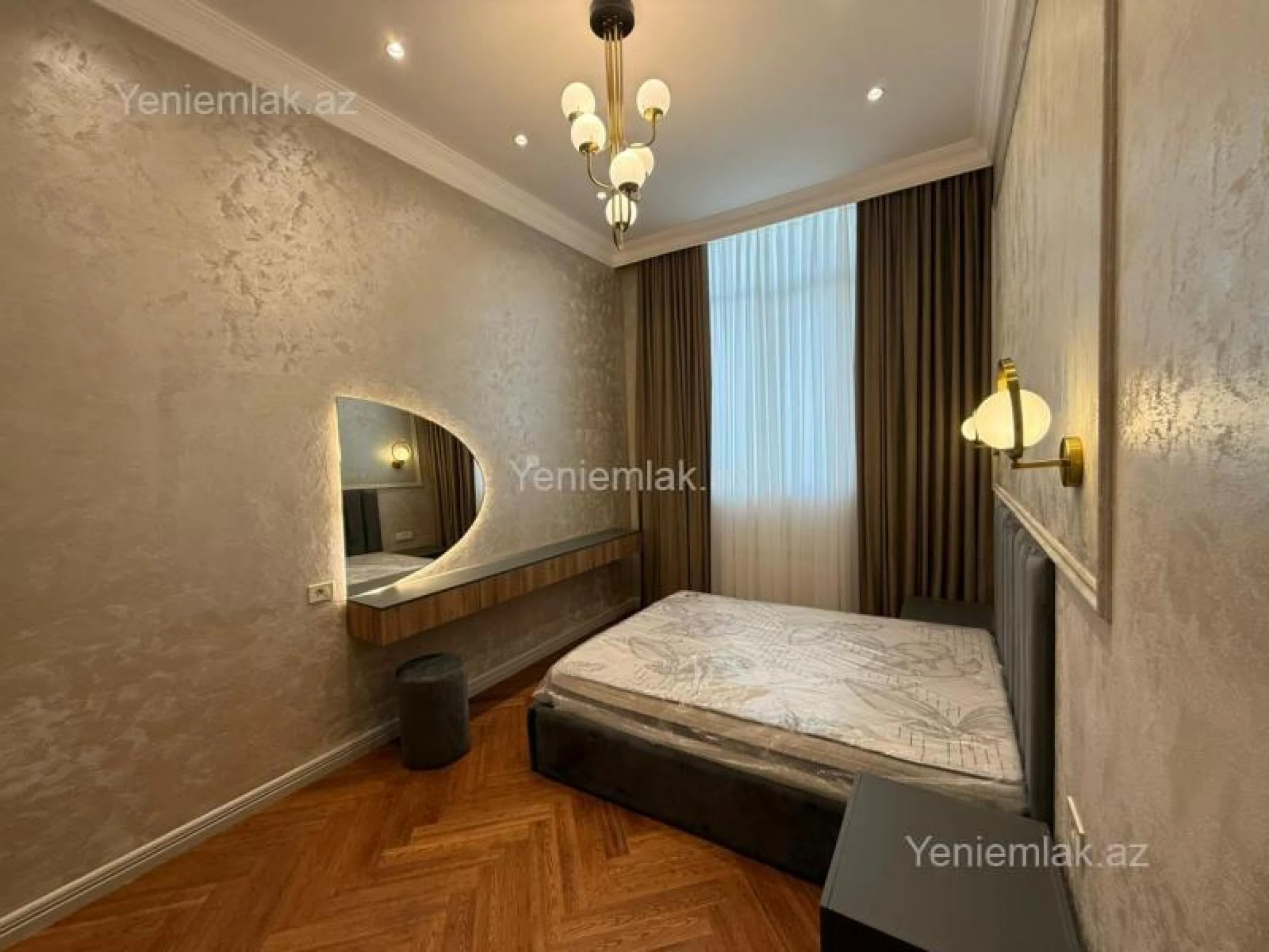 Satılır 3 otaqlı yeni tikili 140 m²