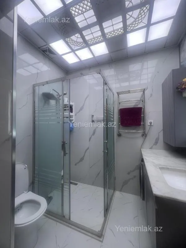 Satılır 3 otaqlı yeni tikili 110 m²