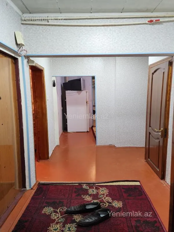 Satılır 2 otaqlı köhnə tikili 55 m²