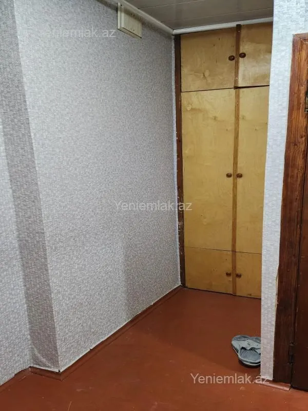 Satılır 2 otaqlı köhnə tikili 55 m²