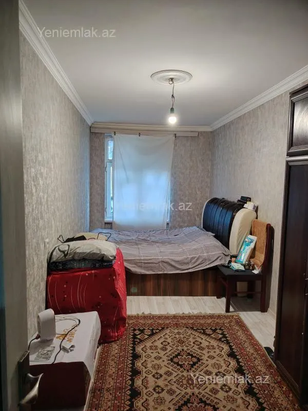 Satılır 2 otaqlı köhnə tikili 50 m²