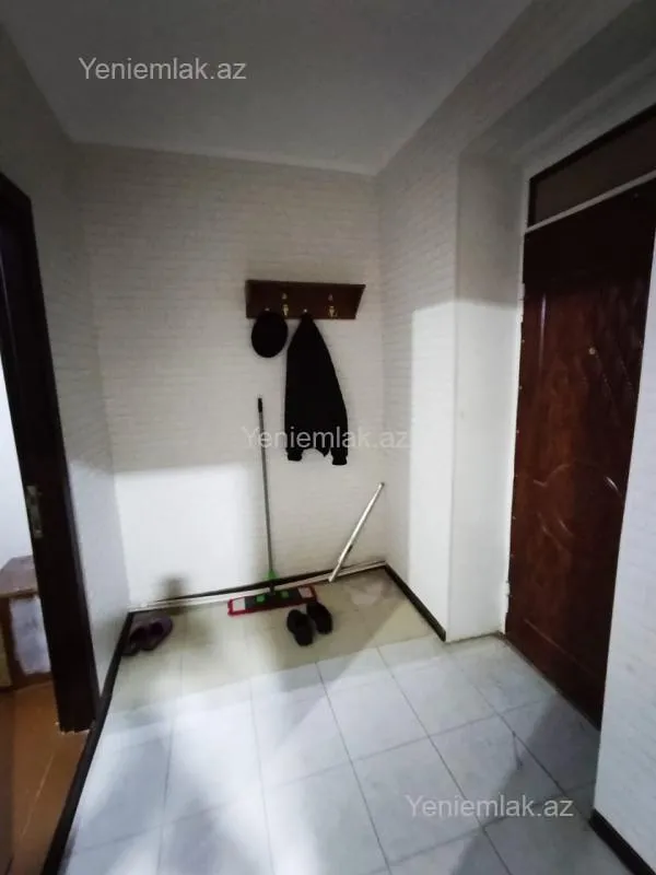 Satılır 2 otaqlı köhnə tikili 35 m²