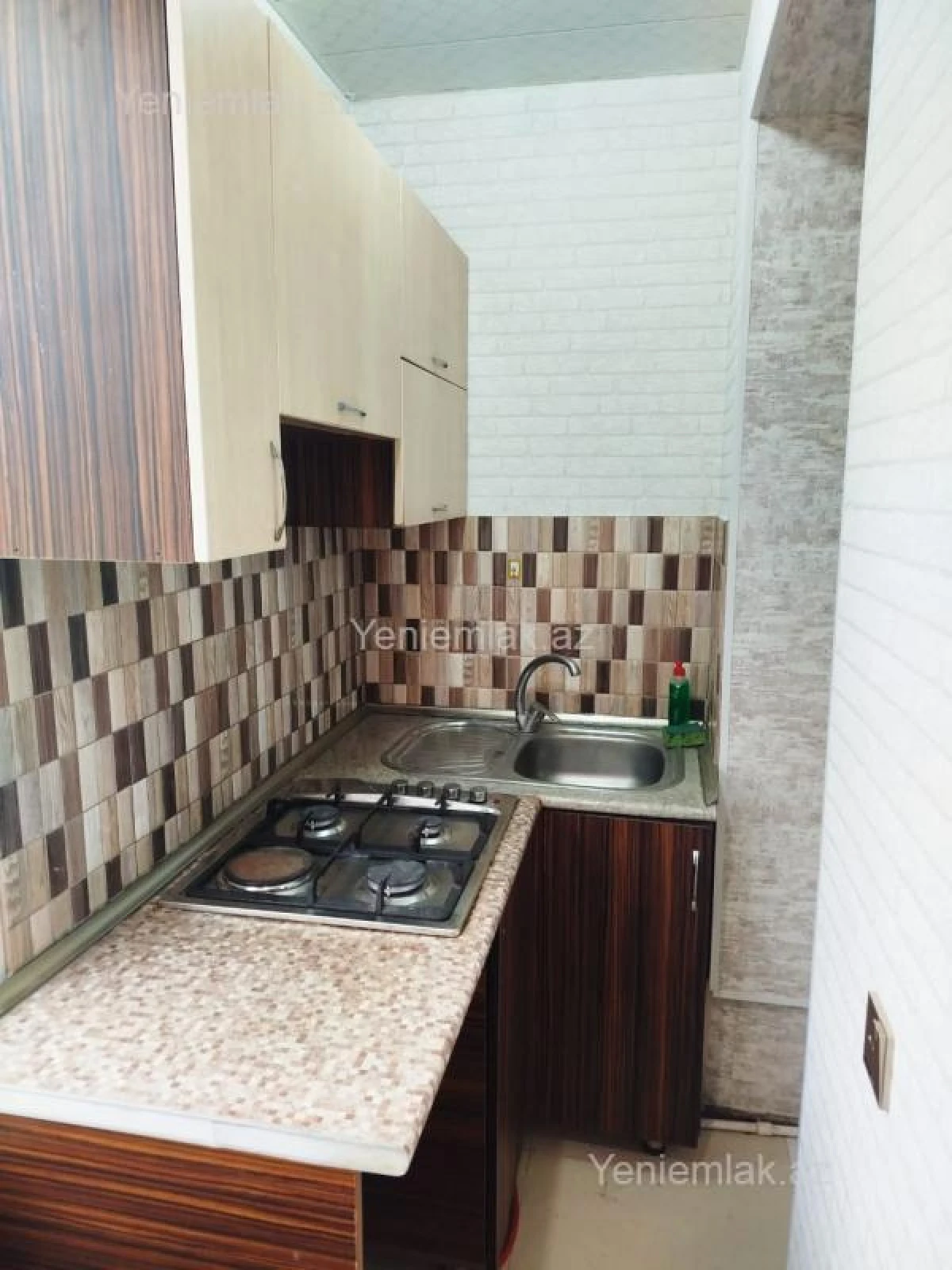 Satılır 2 otaqlı köhnə tikili 35 m²