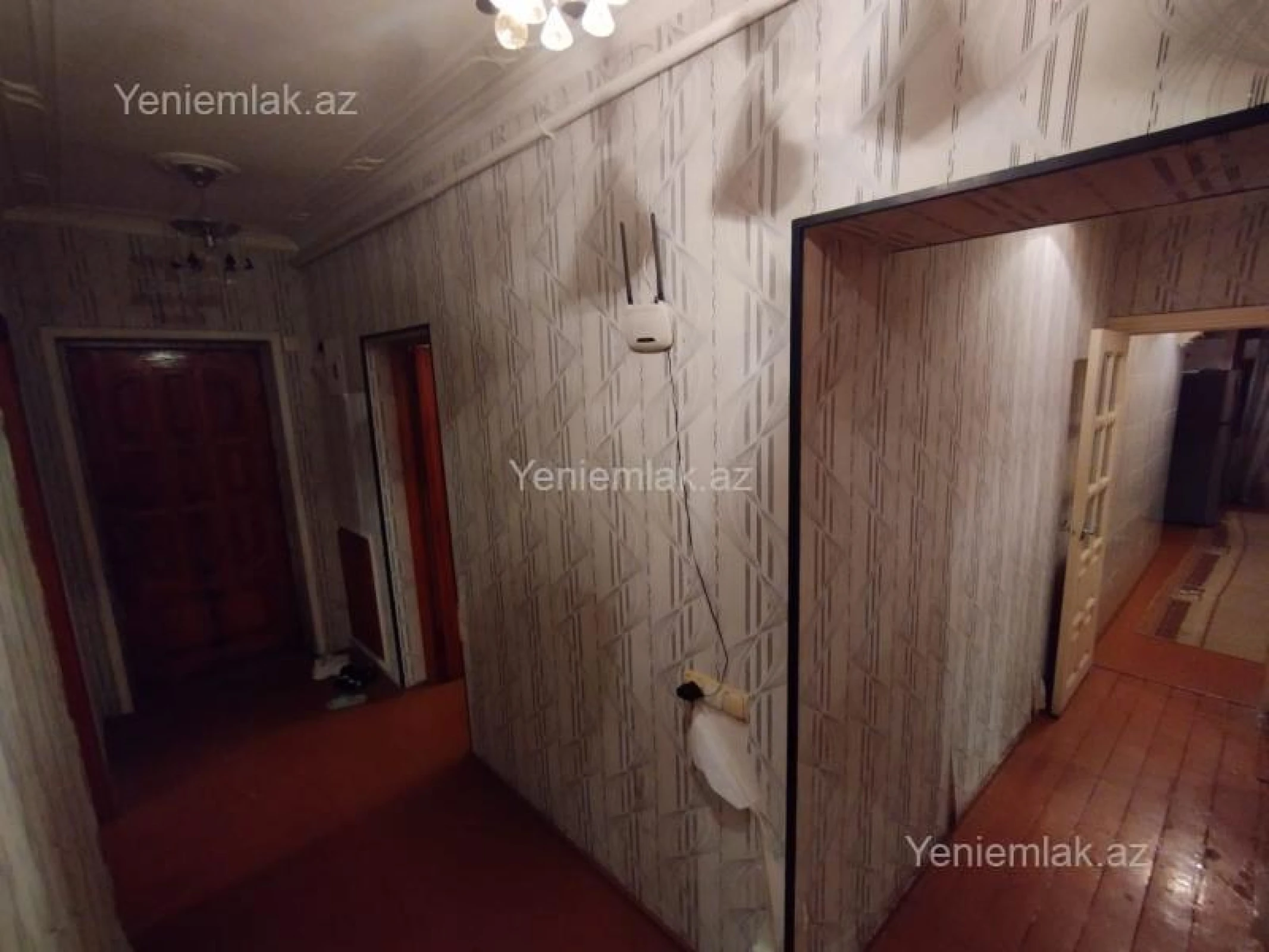 Satılır 4 otaqlı köhnə tikili 100 m²