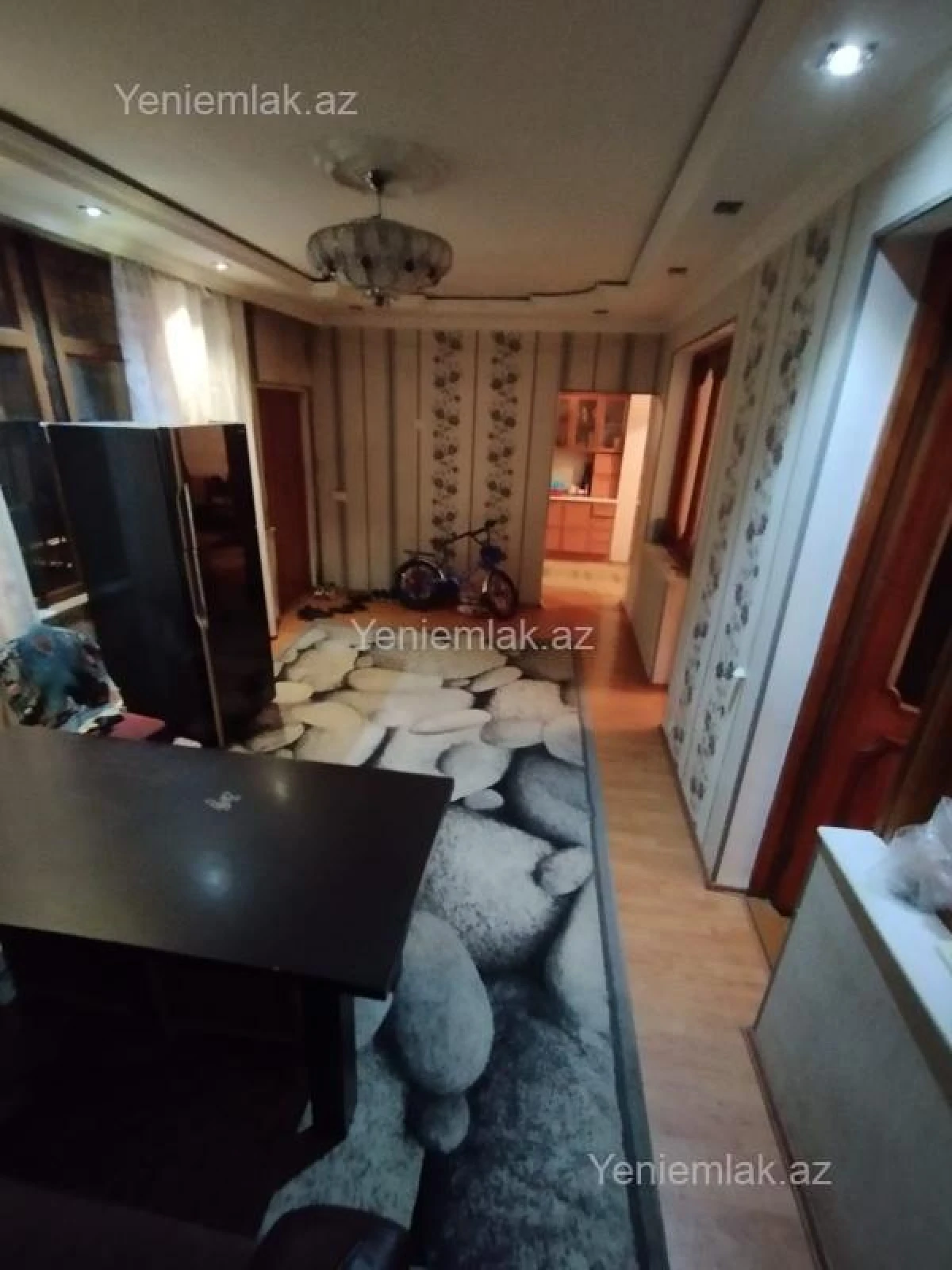 Satılır 4 otaqlı köhnə tikili 100 m²