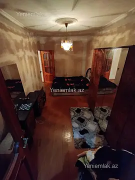 Satılır 4 otaqlı köhnə tikili 100 m²