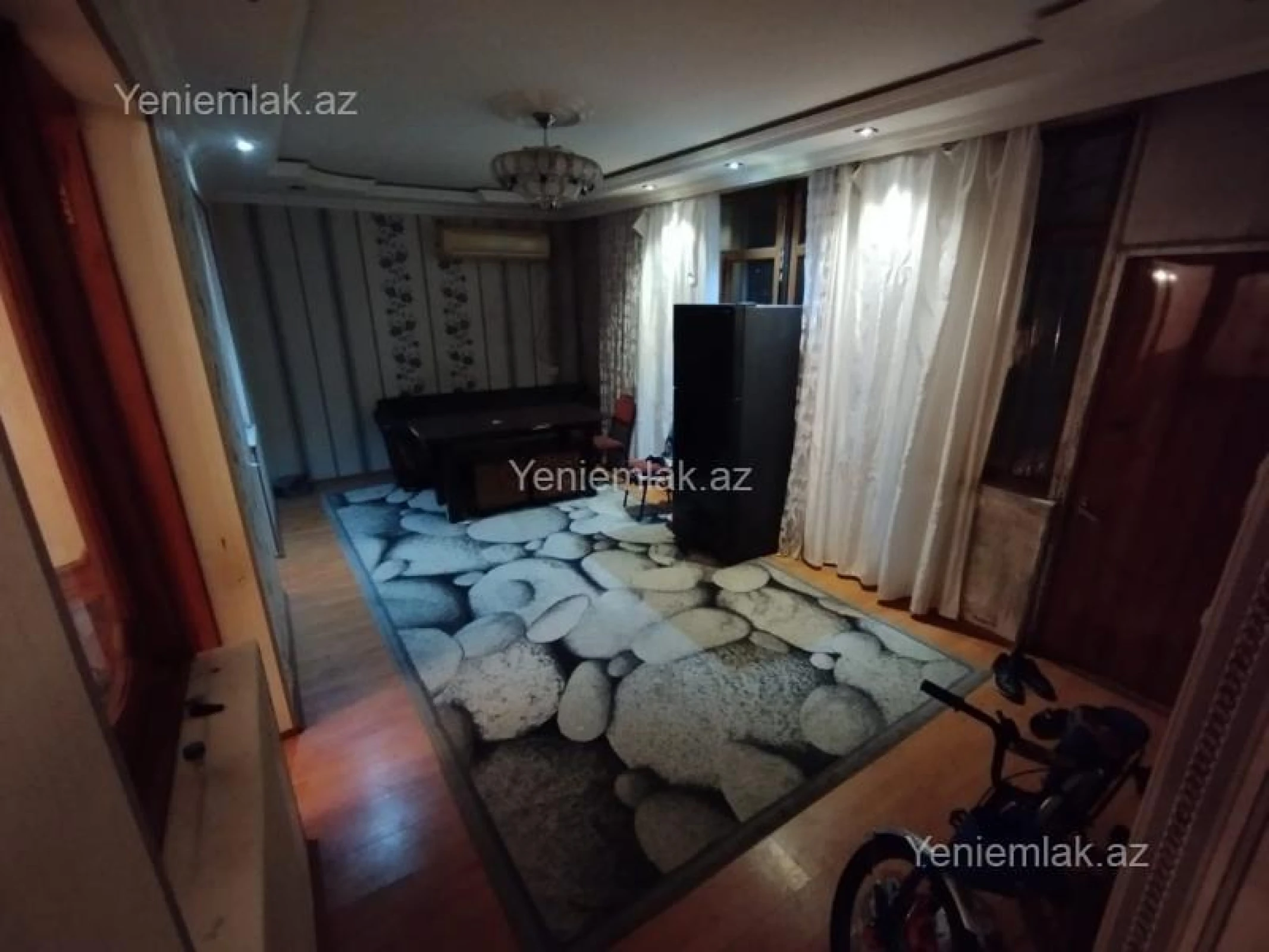 Satılır 4 otaqlı köhnə tikili 100 m²