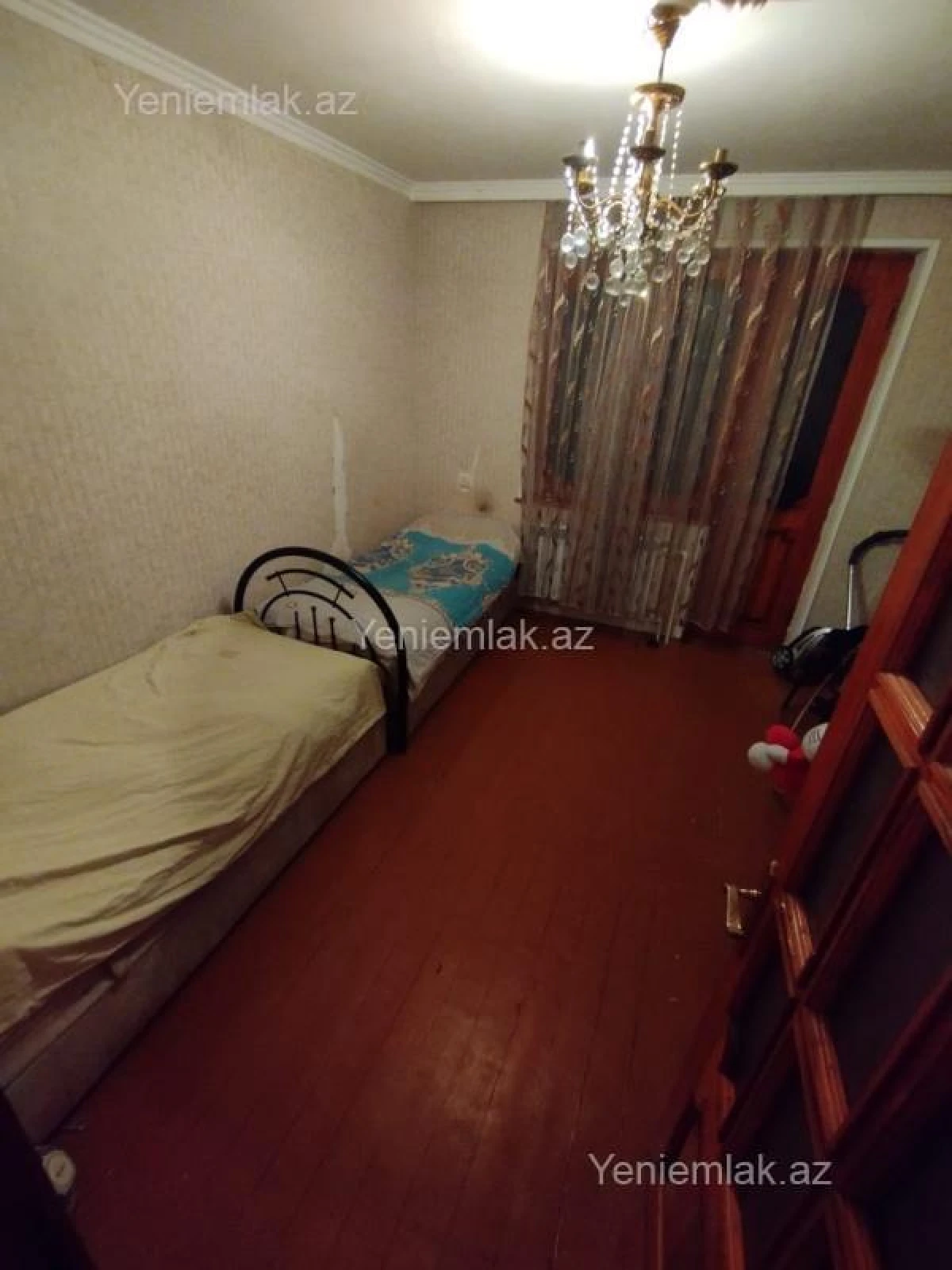 Satılır 4 otaqlı köhnə tikili 100 m²