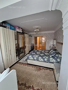 Satılır 4 otaqlı köhnə tikili 100 m²