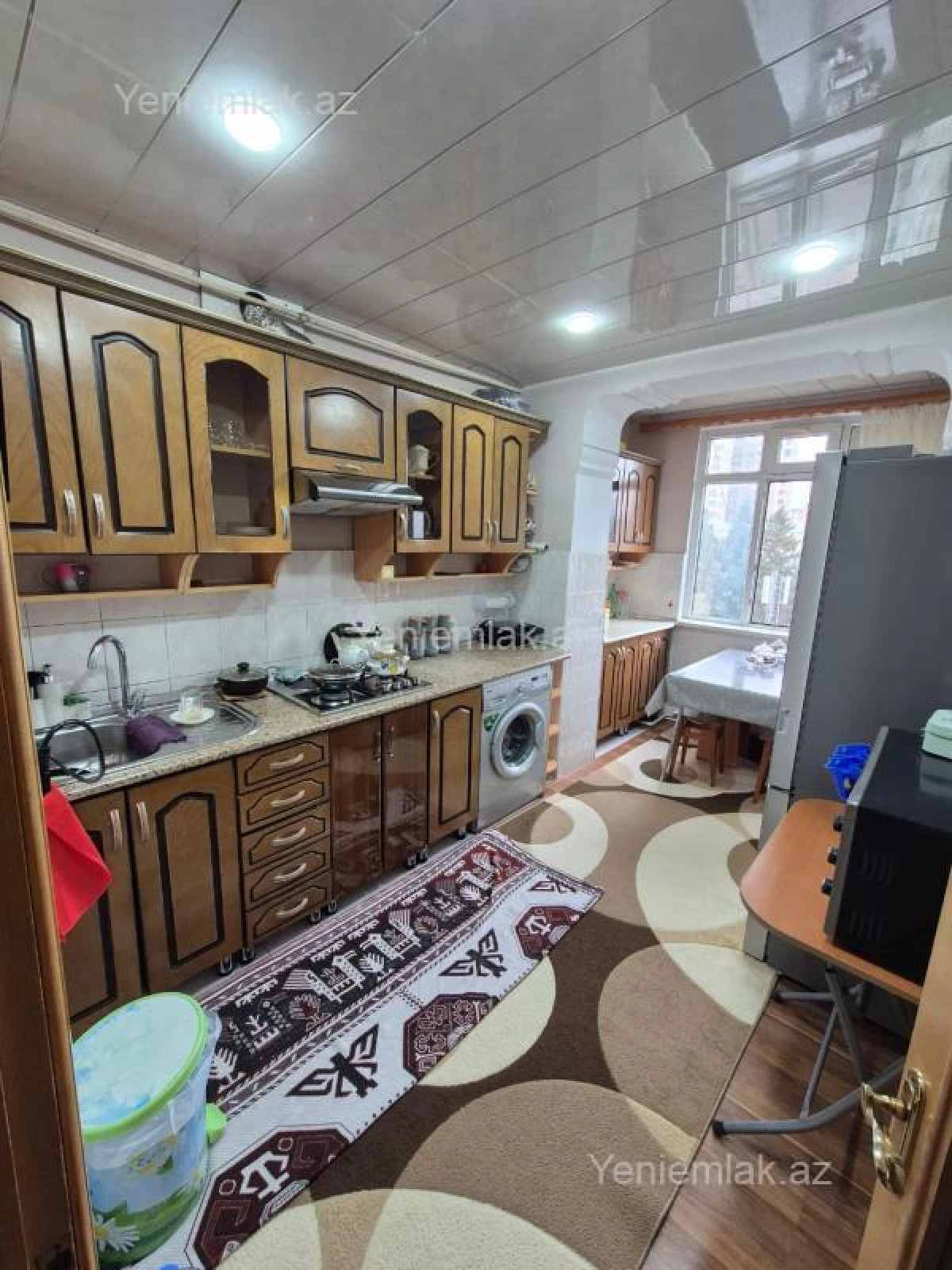 Satılır 4 otaqlı köhnə tikili 100 m²