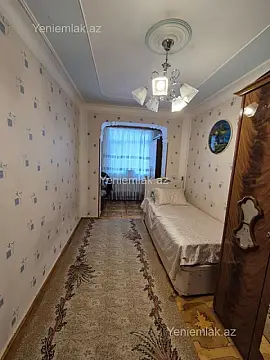 Satılır 4 otaqlı köhnə tikili 100 m²