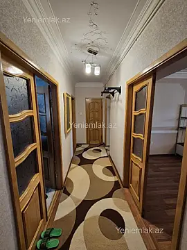 Satılır 4 otaqlı köhnə tikili 100 m²