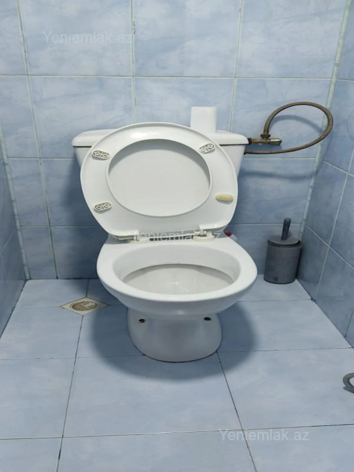 Satılır 3 otaqlı köhnə tikili 70 m²