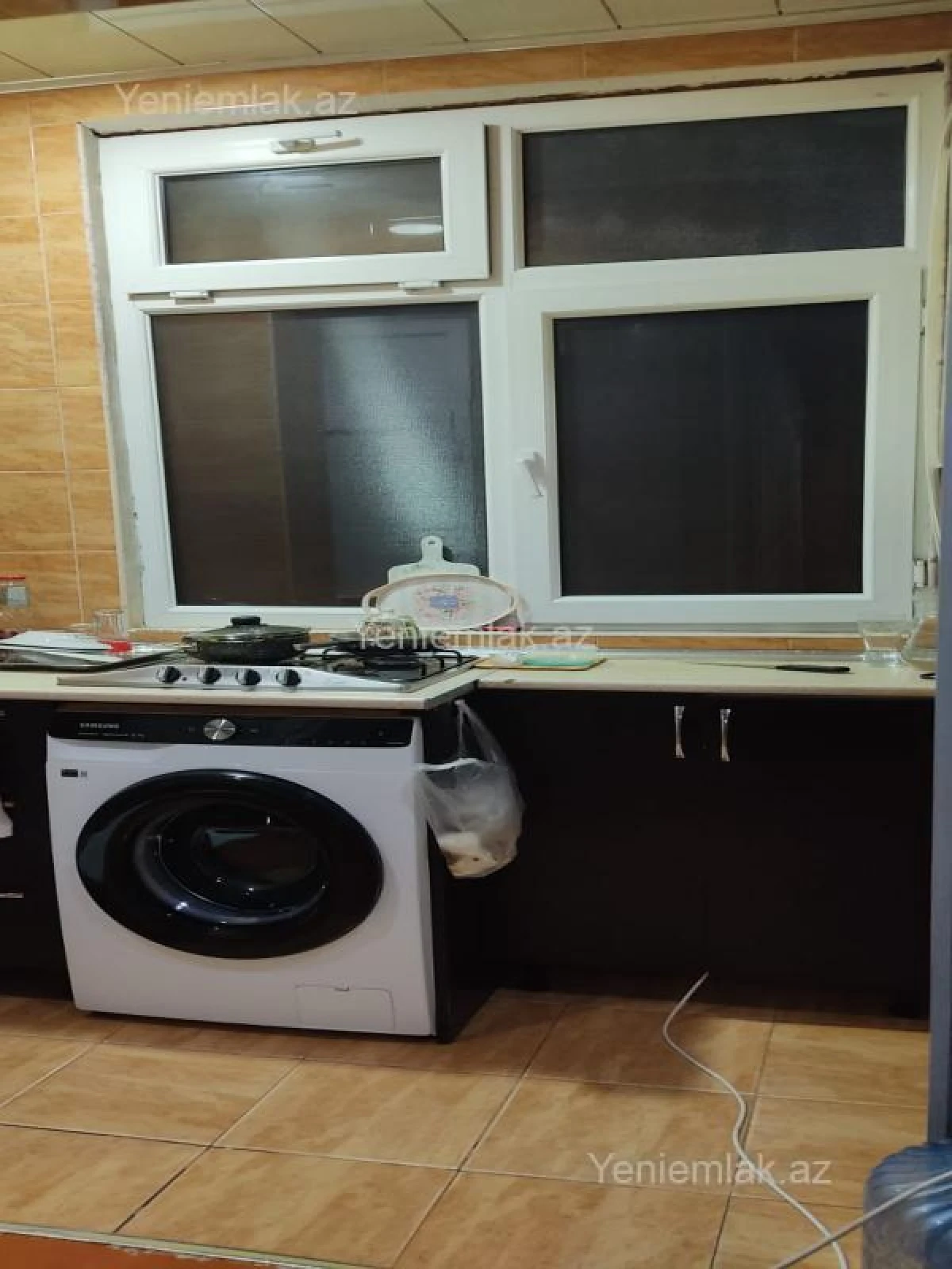 Satılır 3 otaqlı köhnə tikili 70 m²