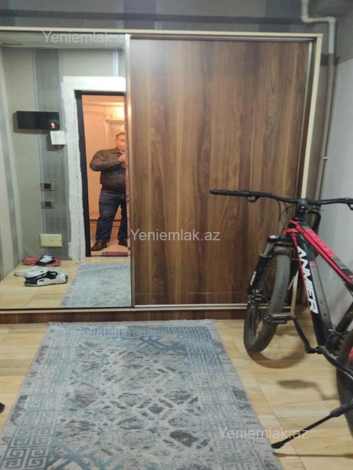 Satılır 3 otaqlı köhnə tikili 70 m²
