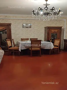 Satılır 3 otaqlı köhnə tikili 70 m²