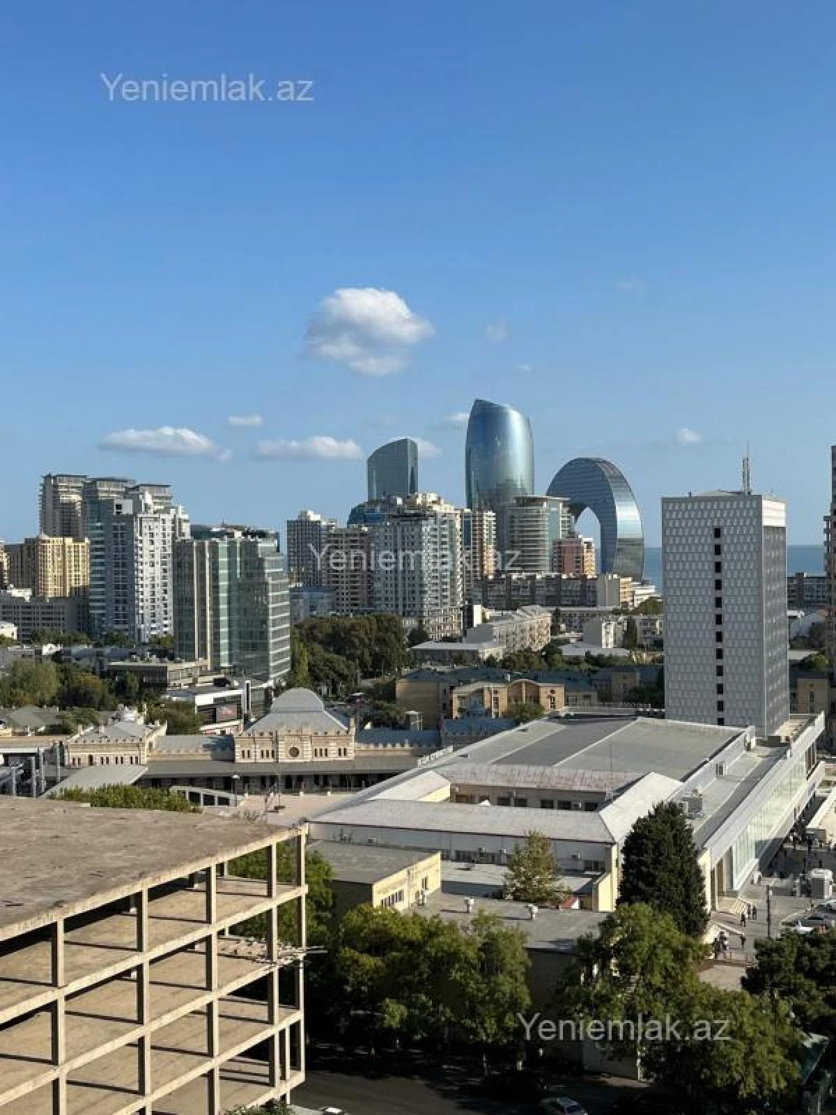 Satılır 3 otaqlı yeni tikili 155 m²