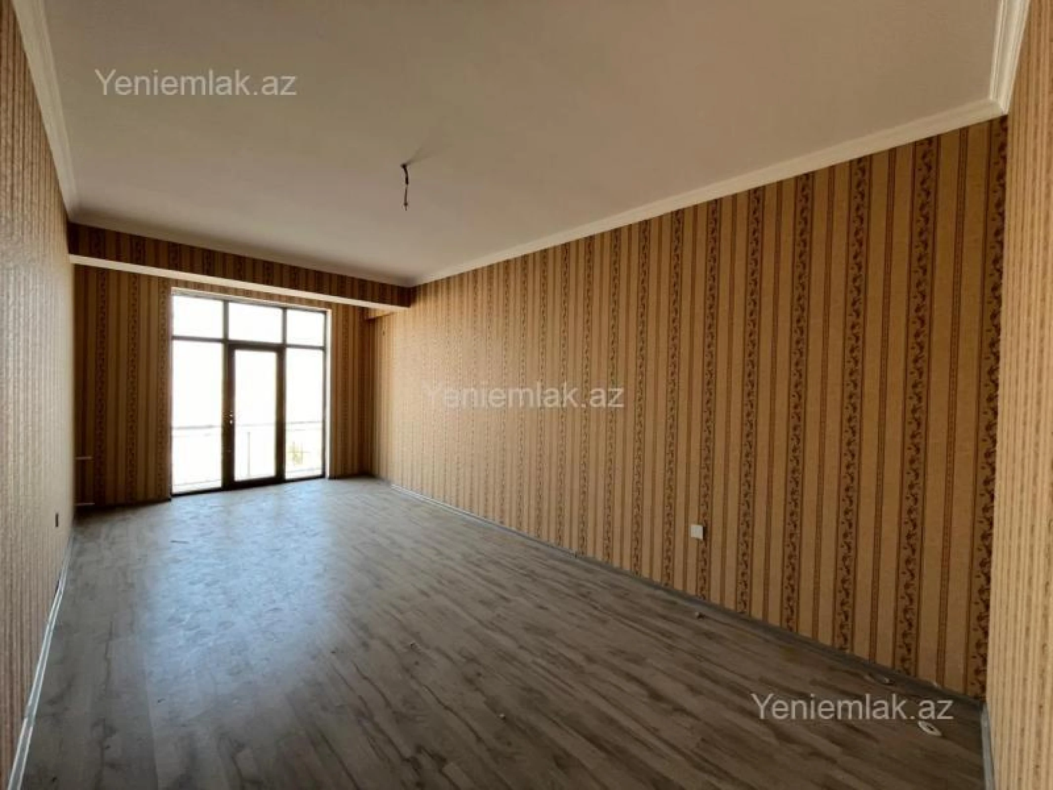 Satılır 3 otaqlı yeni tikili 155 m²