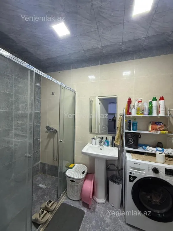 Satılır 2 otaqlı yeni tikili 72 m²