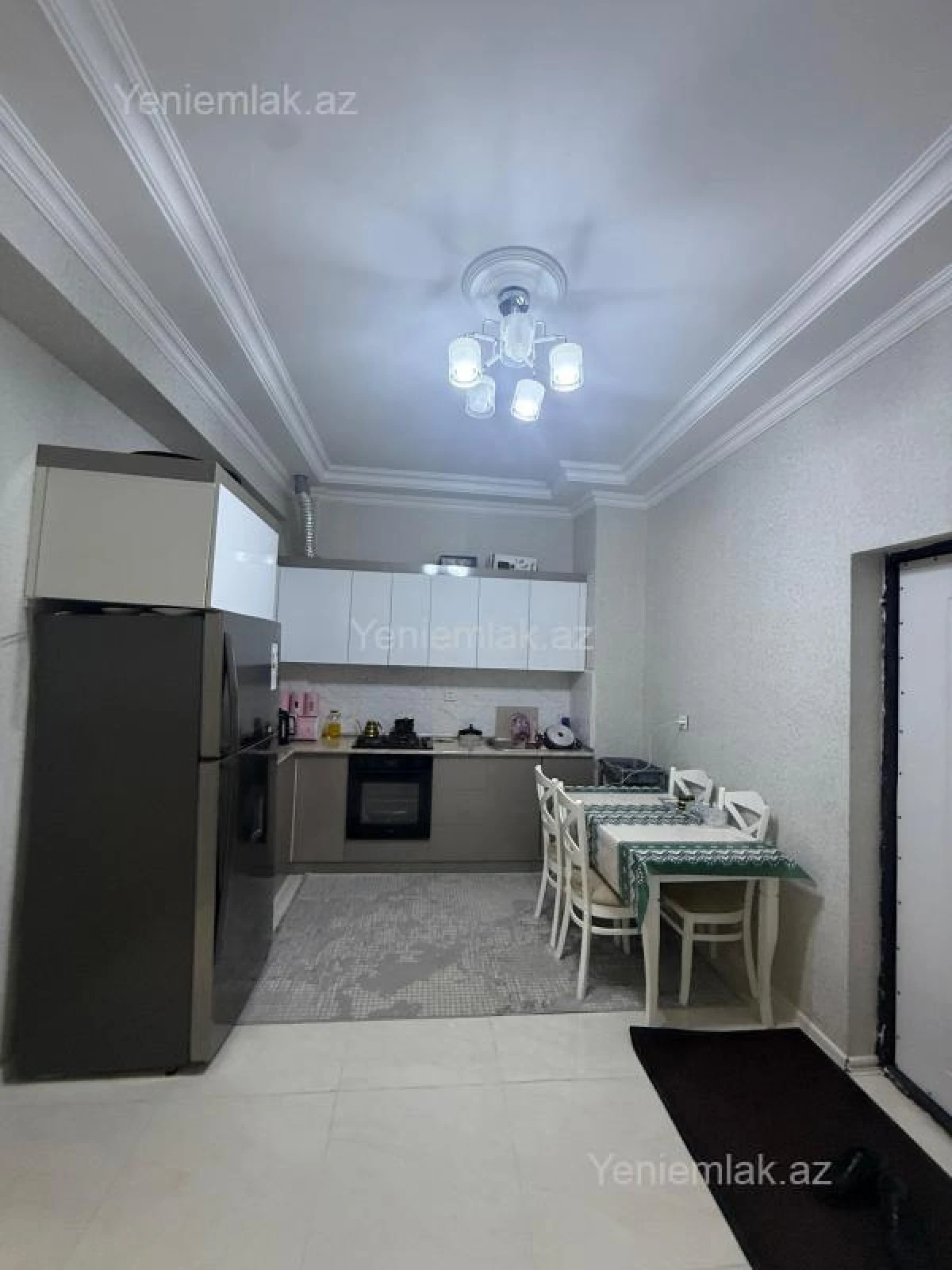 Satılır 2 otaqlı yeni tikili 72 m²