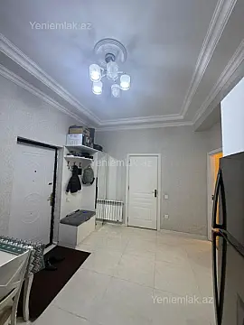 Satılır 2 otaqlı yeni tikili 72 m²