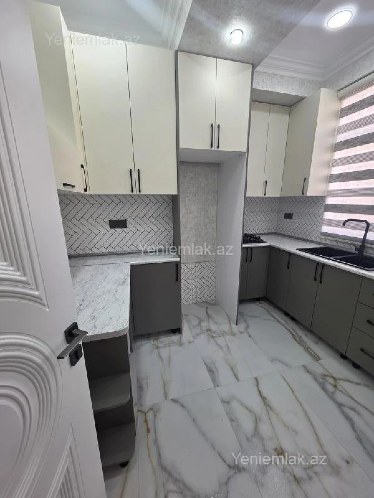 Satılır 3 otaqlı yeni tikili 76 m²