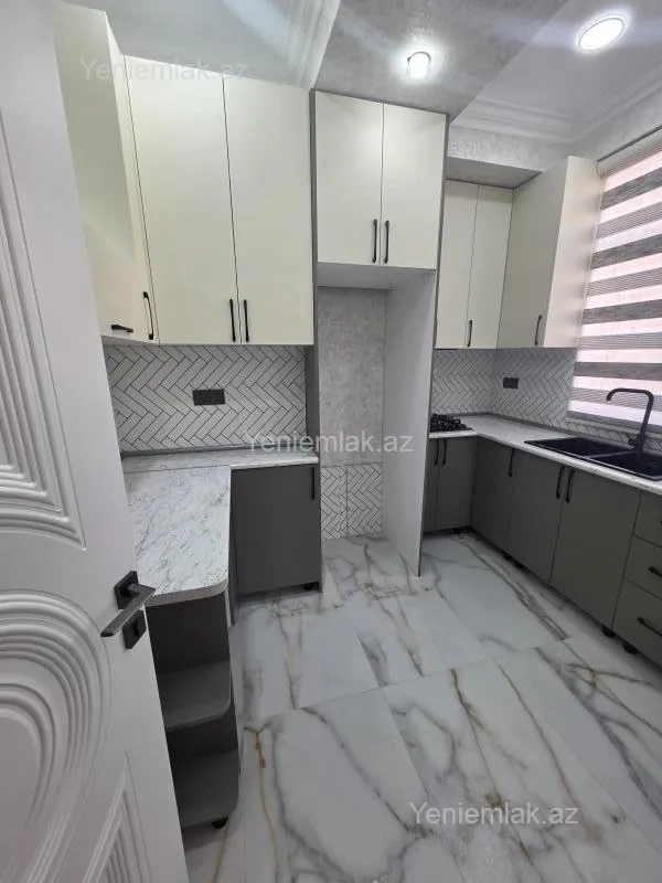 Satılır 3 otaqlı yeni tikili 76 m²
