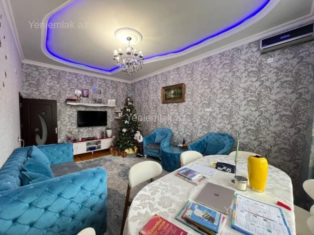 Satılır 8 otaqlı həyət evi 220 m²