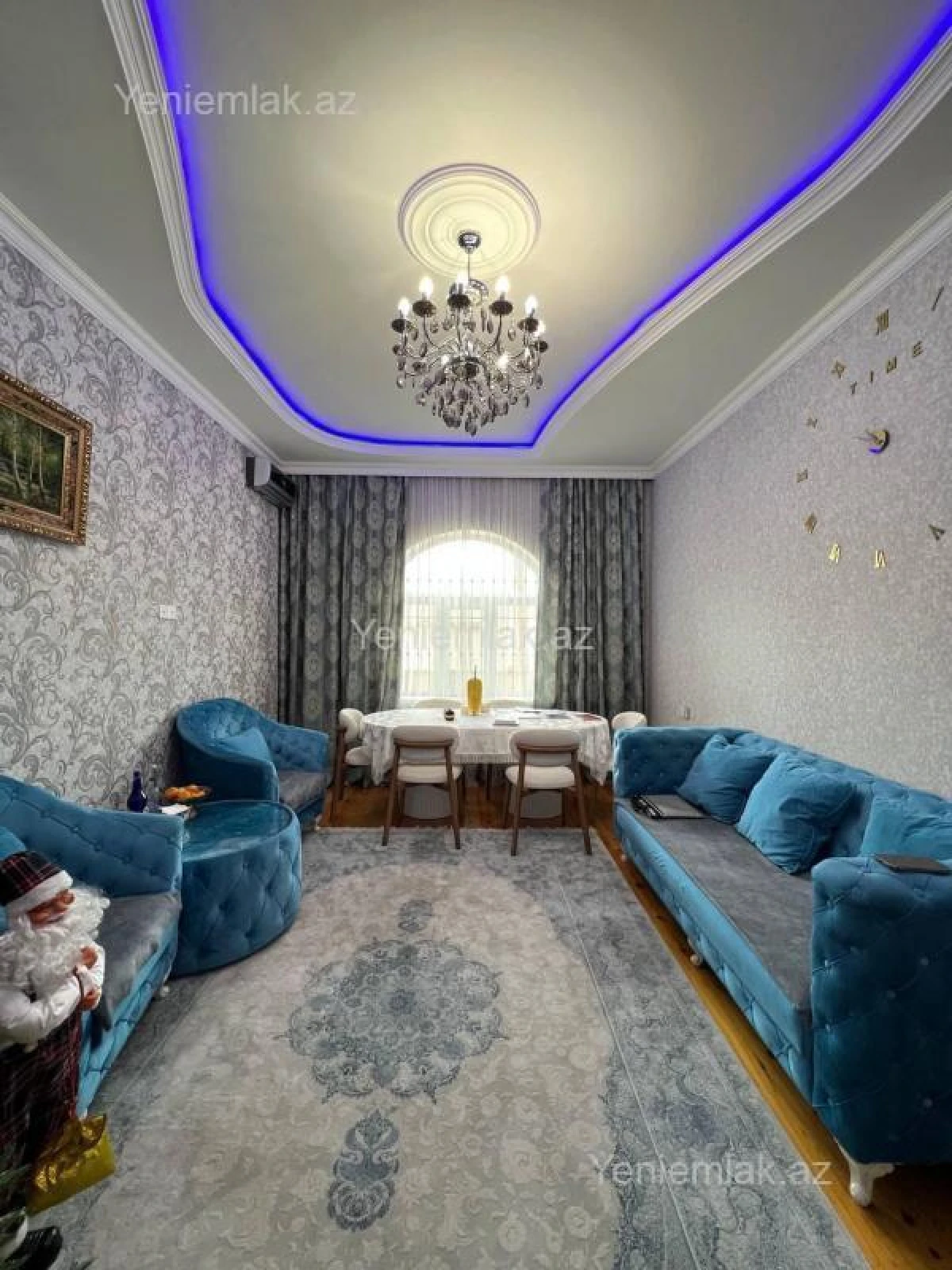 Satılır 8 otaqlı həyət evi 220 m²