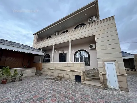 Satılır 8 otaqlı həyət evi 220 m²