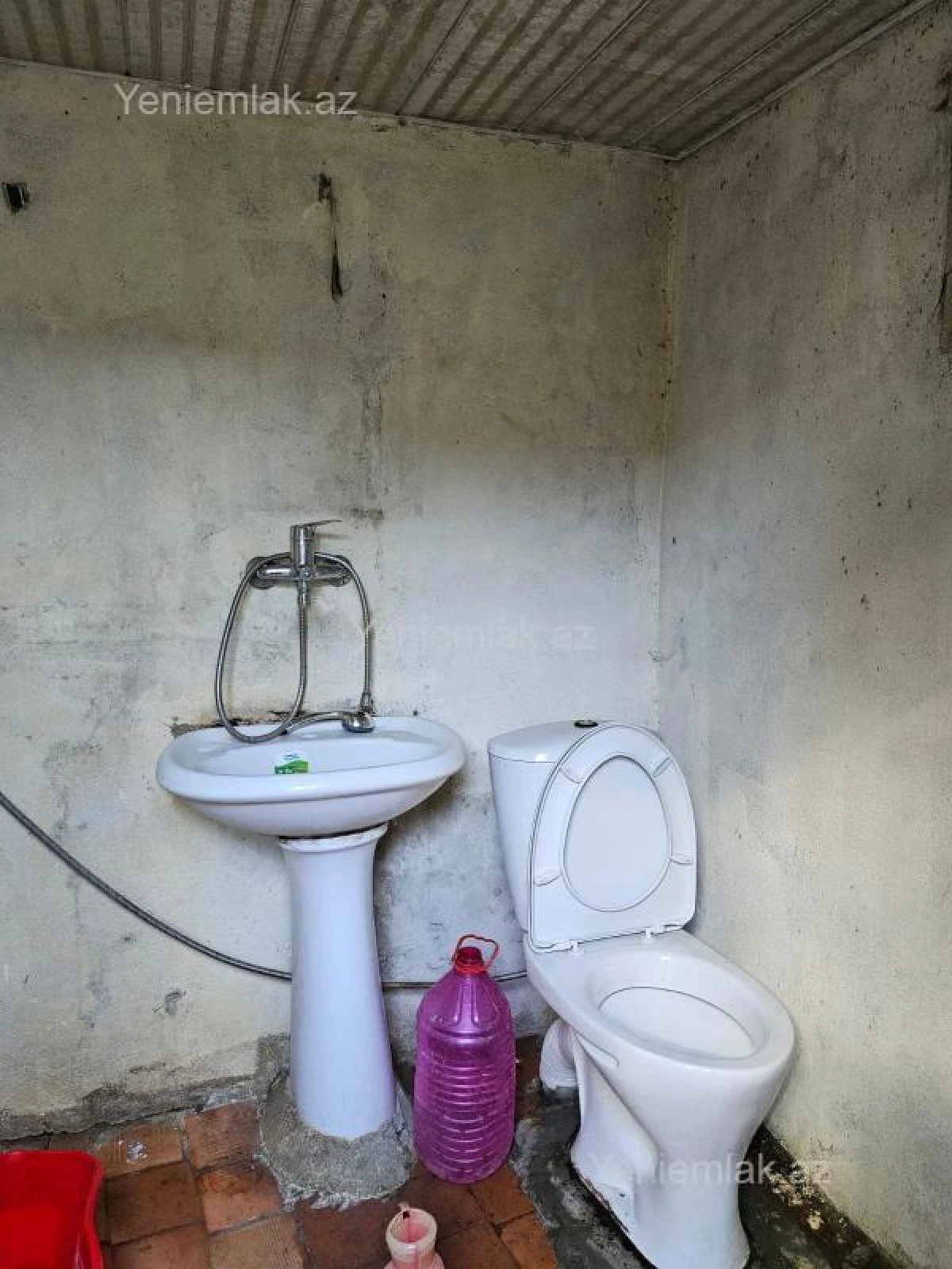 Satılır 1 otaqlı köhnə tikili 45 m²