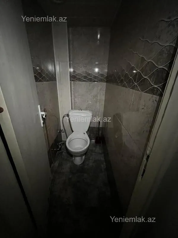 Satılır 2 otaqlı köhnə tikili 56 m²