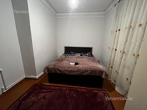 Satılır 2 otaqlı köhnə tikili 56 m²