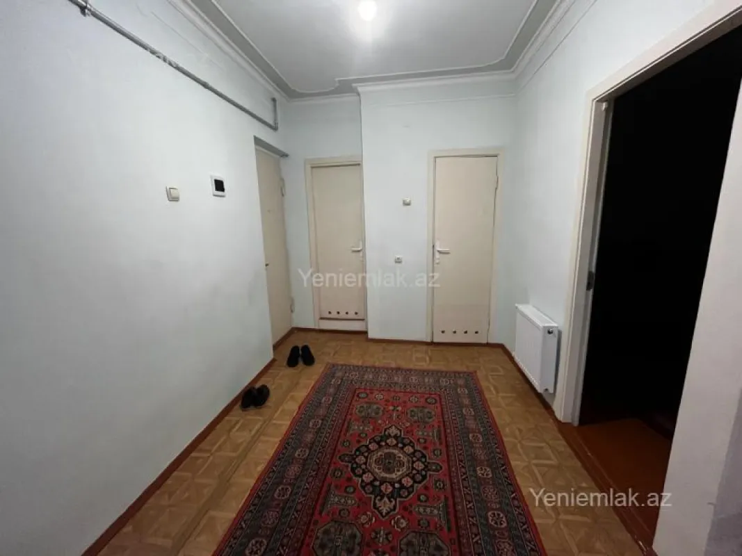 Satılır 2 otaqlı köhnə tikili 56 m²