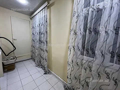 Satılır 2 otaqlı köhnə tikili 56 m²