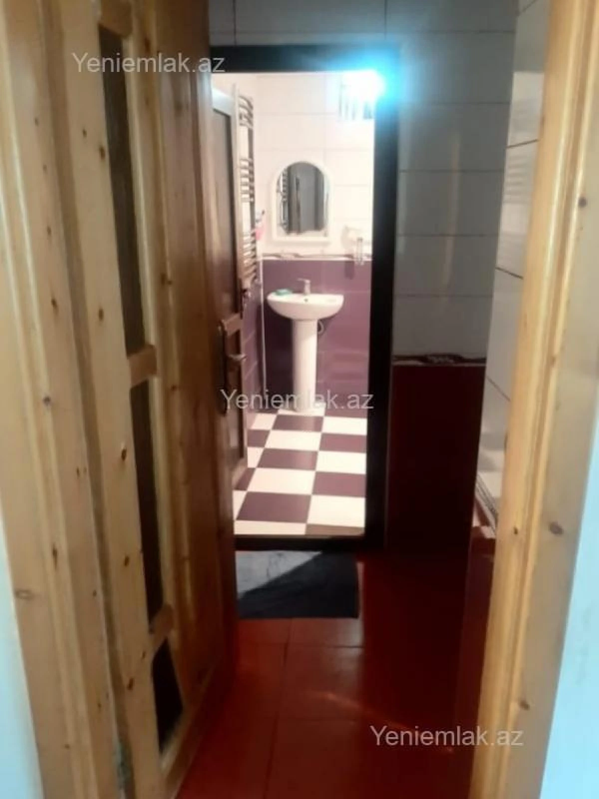 Satılır 5 otaqlı həyət evi 200 m²