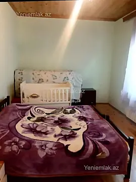 Satılır 5 otaqlı həyət evi 200 m²