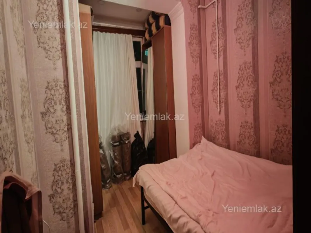 Satılır 2 otaqlı köhnə tikili 40 m²
