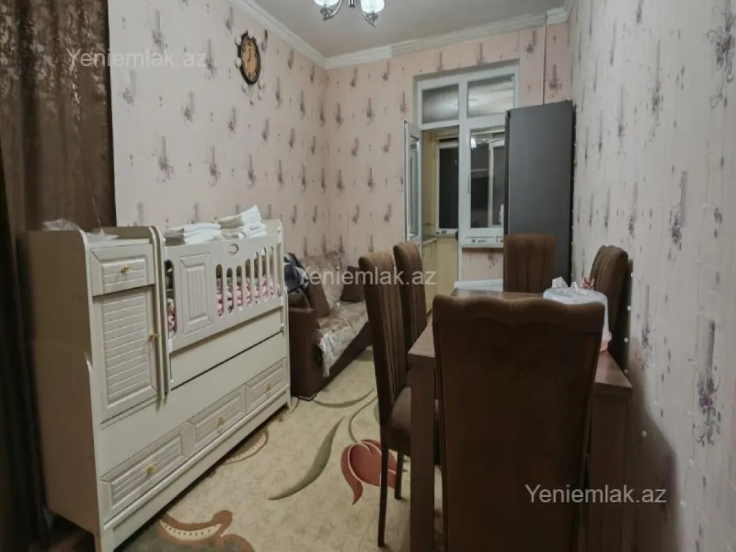 Satılır 2 otaqlı köhnə tikili 40 m²