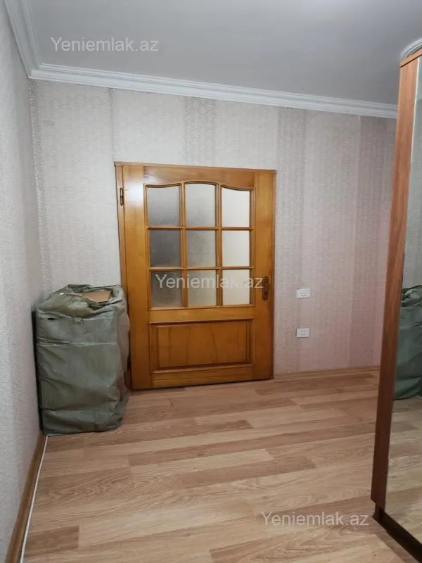 Satılır 2 otaqlı köhnə tikili 40 m²