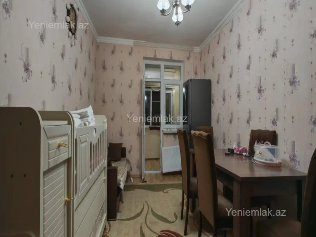 Satılır 2 otaqlı köhnə tikili 40 m²