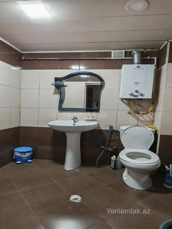 Satılır 2 otaqlı köhnə tikili 40 m²