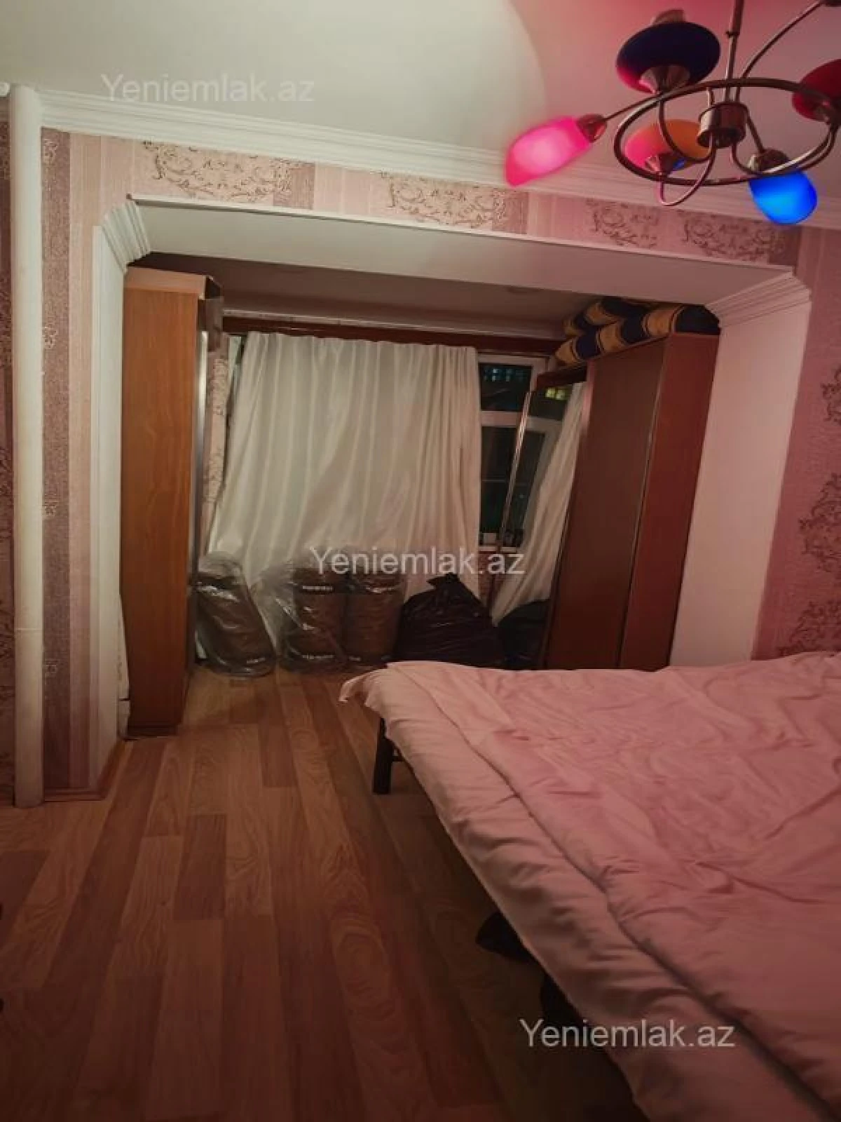 Satılır 2 otaqlı köhnə tikili 40 m²