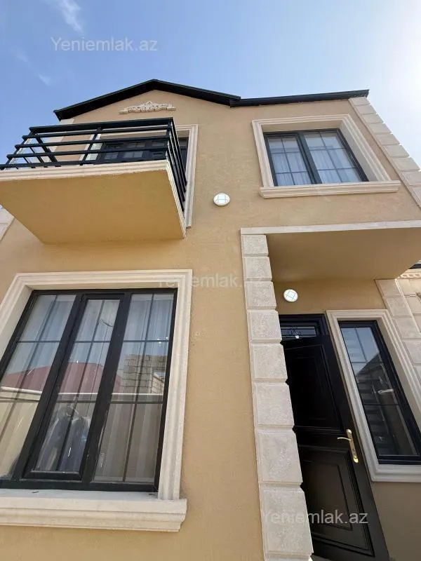 Satılır 4 otaqlı həyət evi 120 m²